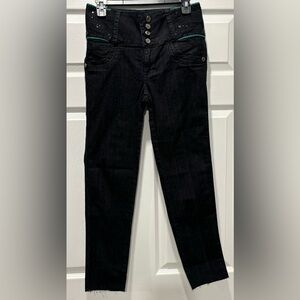 LOVE ME Colombian Butt Lifting Jeans Sz 14 Juniors Extra Stretch
Winter Sexy Raw